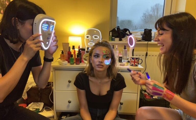 Shining the Spotlight on UK's 2026 Beauty Experiments